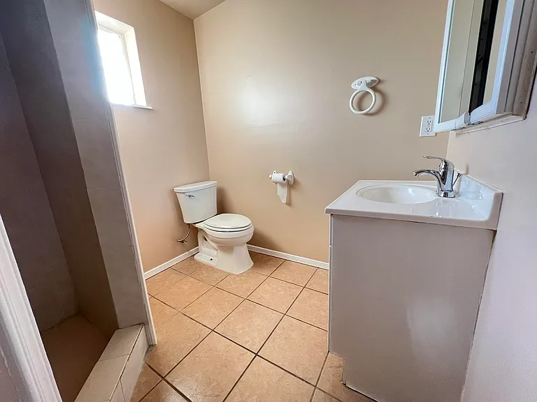 2713 Fir St #B — Photo 9
