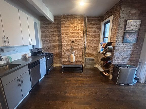 5th image of 1486 Bedford Ave APT 3B