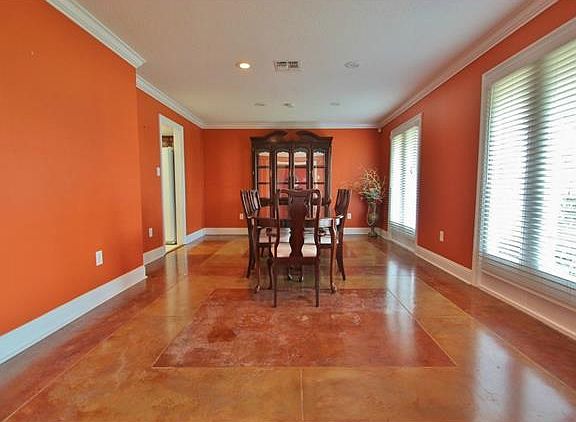 5th image of 60 Woodlake Blvd
