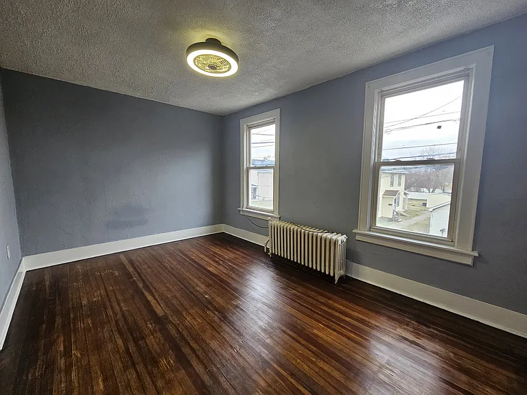 38 Main St #4 — Photo 3