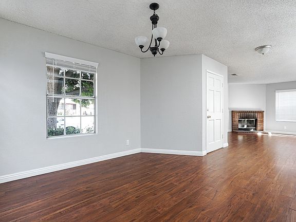 5th image of 400-404 S Orange Ave