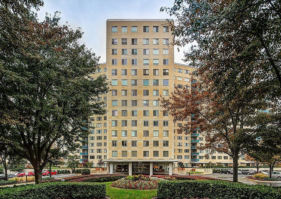 1st image of 10500 Rockville Pike Unit 304