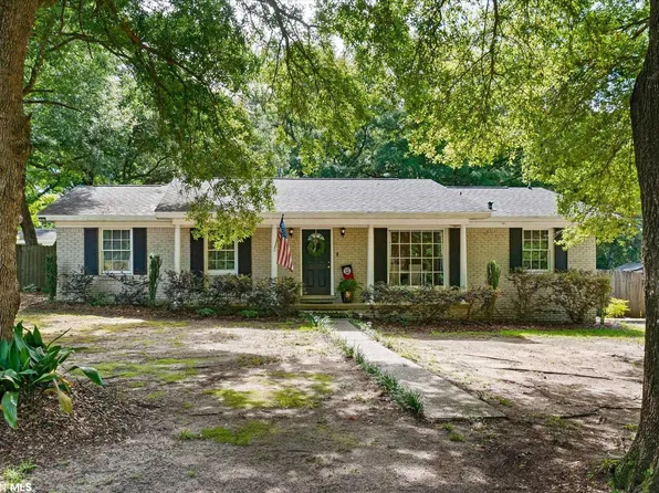 2553 Granada Ave, Mobile, AL 36693