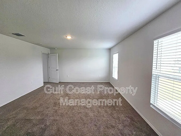 13031 Bluff Oak Way — Photo 10
