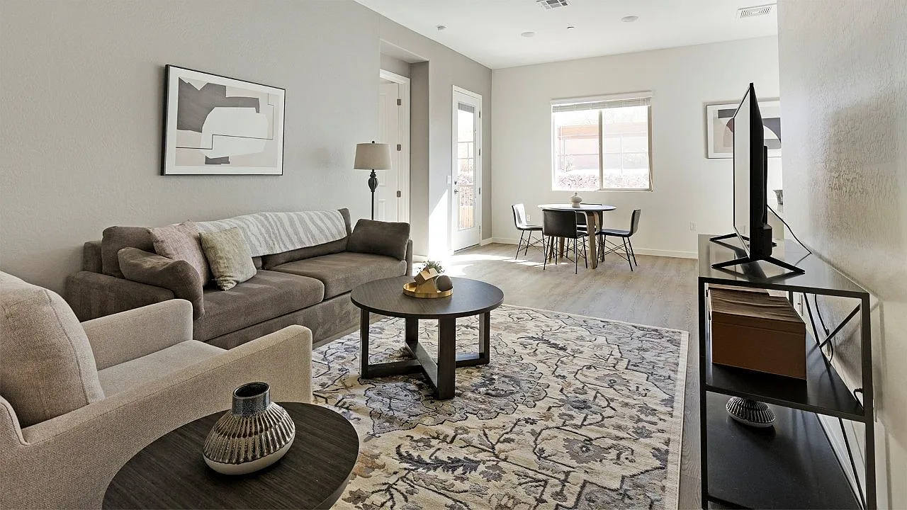 Linda Vista Luxury Rentals — Photo 2