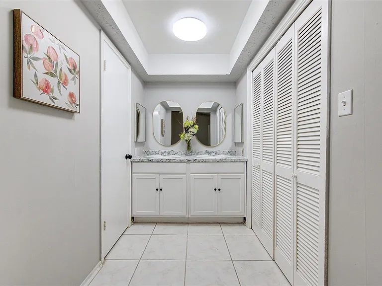 10514 Rancho Bernardo Ln — Photo 18
