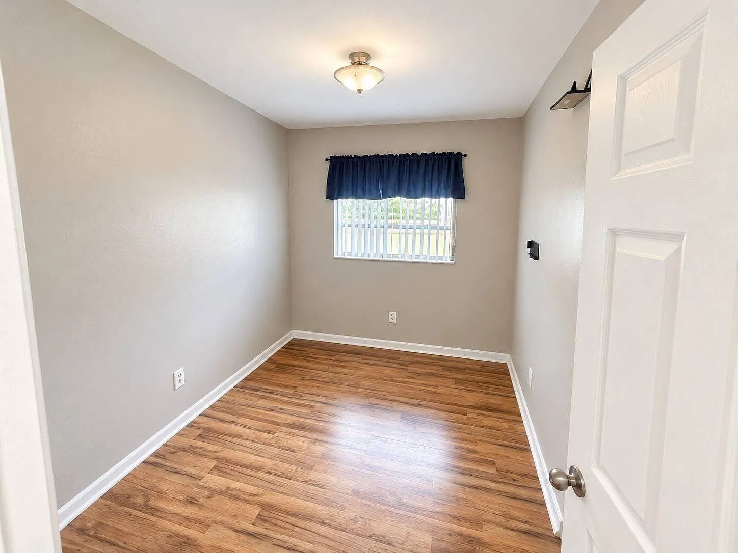 3 bed, 2.0 bath, $1,800 — Photo 4