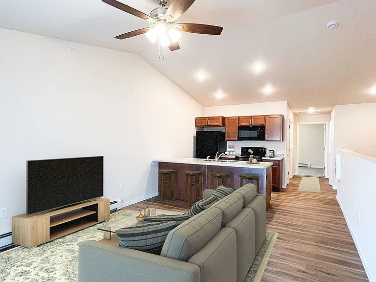 713 Caroline St — Photo 36