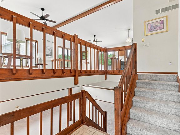 5th image of 6108 Thorncliff Dr