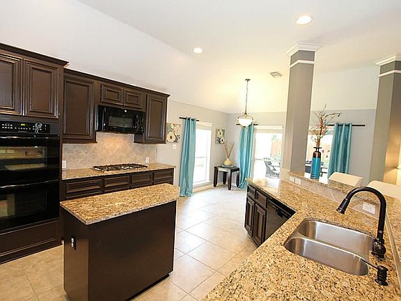 4th image of 1602 Thunder Lake Ln