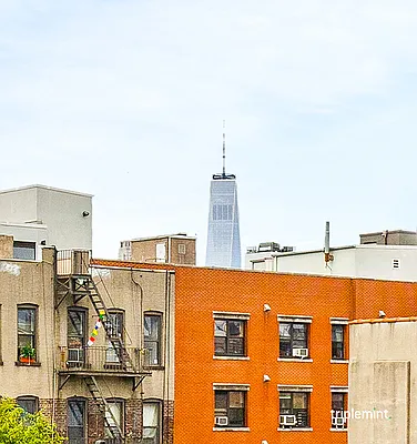 Sold by Triplemint | media 10