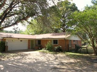 142 Green Valley Dr, Bastrop, TX 78602