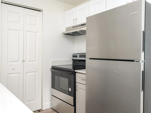 Westwood Green Apartments, 10650 SW 121st Ave APT 36, Portland, OR 97223