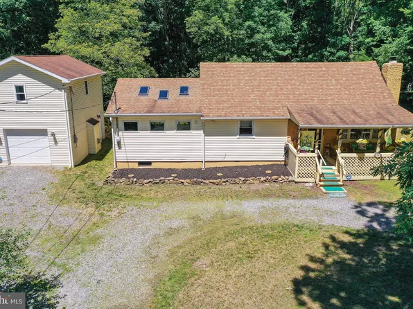 74 Lake Dr, White Haven, PA 18661