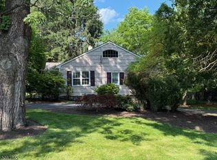 2 Blackwell Ave, Morristown, NJ 07960