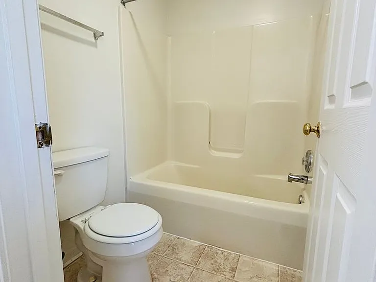 510 Craig St — Photo 7
