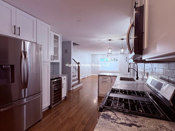 7225 S Prairie Rd #1