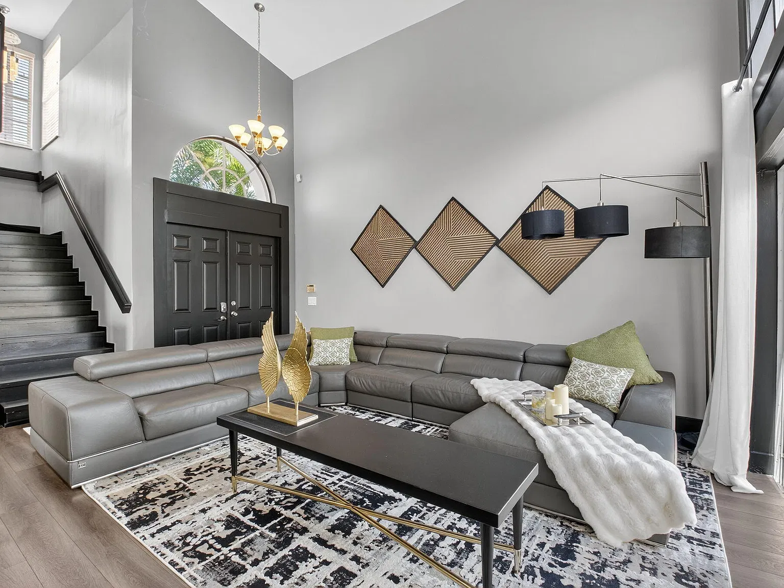 3 bed, 2.5 bath, 2075 sqft, $4,500 — Photo 3