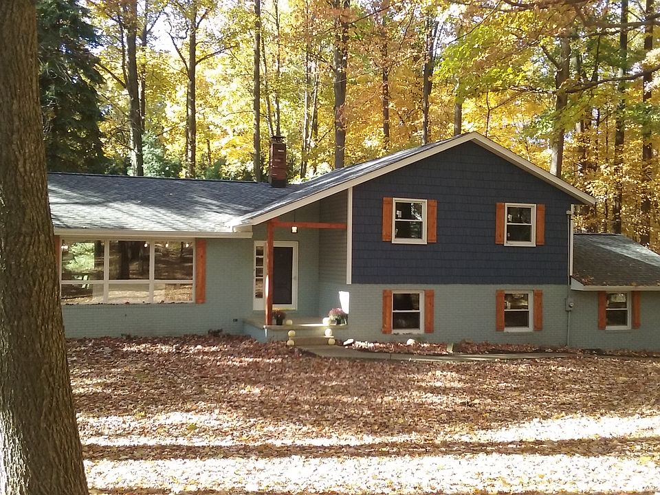1st image of 15905 McCallum Dr