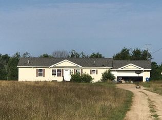 1932 55th St, Fennville, MI 49408