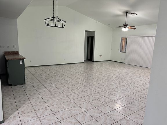 5th image of 78675 Naples Dr