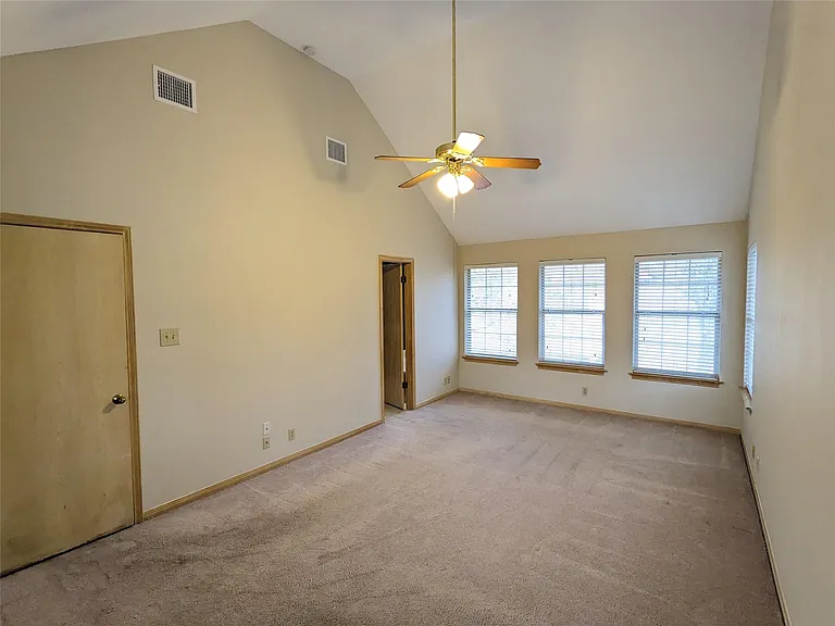7602 Mifflin Kenedy Ter — Photo 16