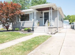 3658 Monroe St, Lansing, IL 60438