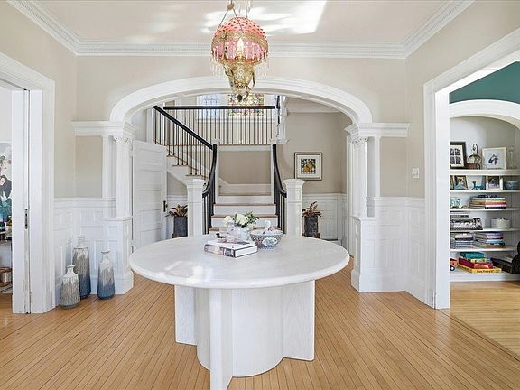 3rd image of 2159 Elm Street