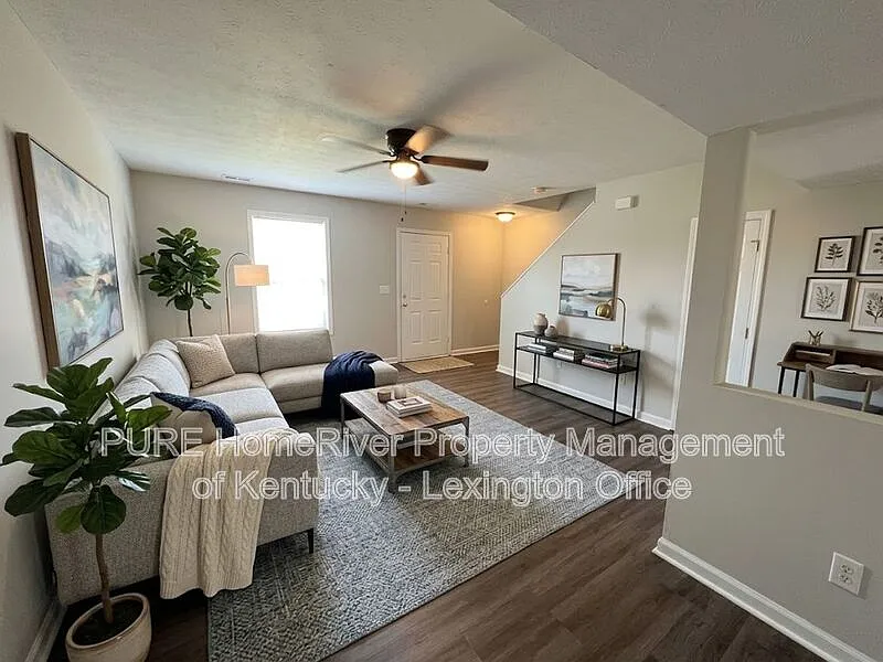 3 bed, 1.5 bath, 1200 sqft, $995 — Photo 2