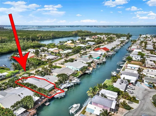 34 Aqua Ra Dr, Jensen Beach, FL 34957