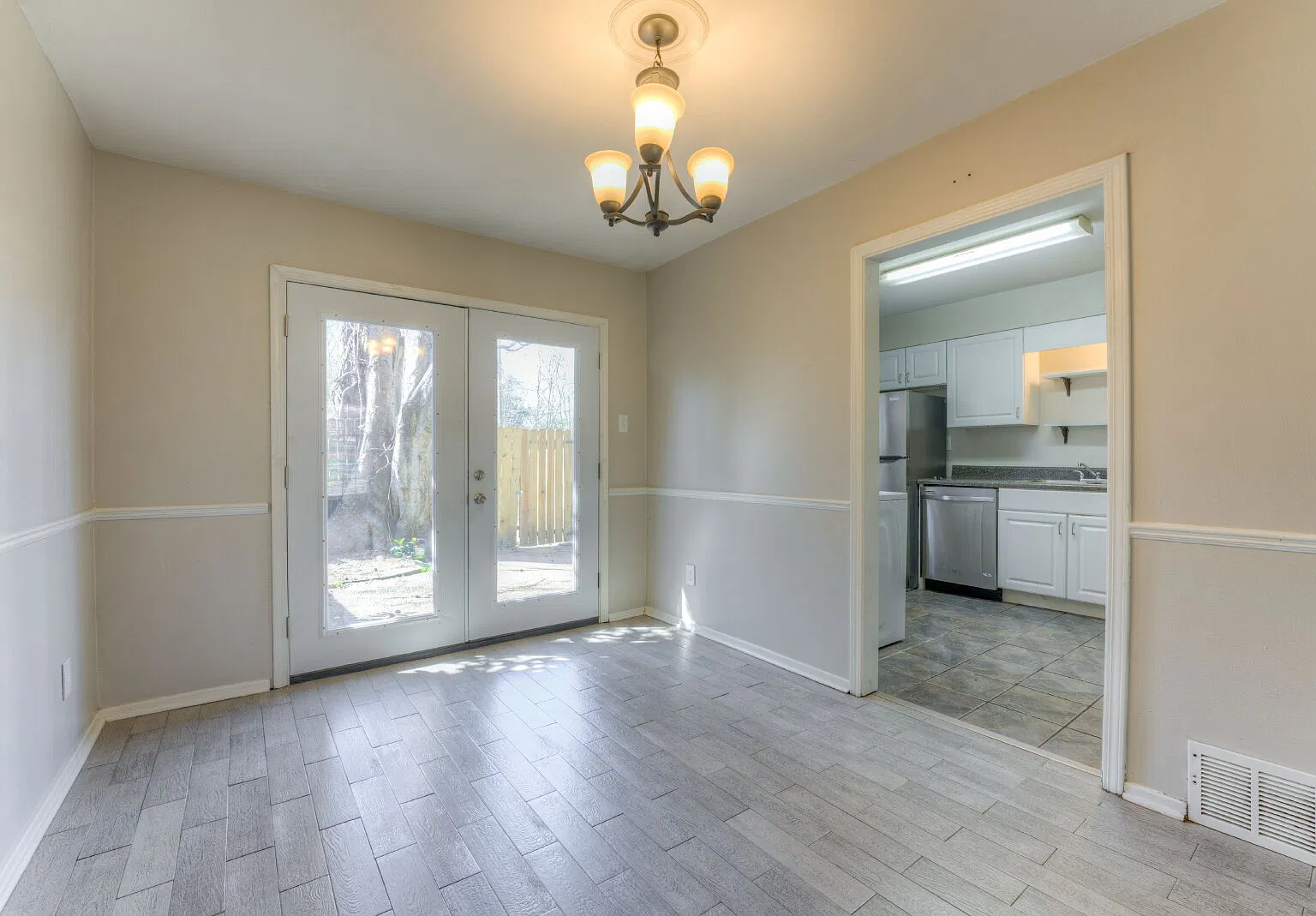 2 bed, 2.0 bath, 1200 sqft, $1,595 — Photo 4