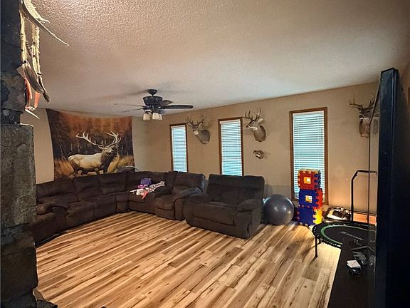 5th image of 6301 Old Greenwood Rd