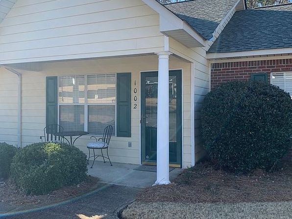 500 Waverly Pl APT 1002