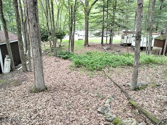 5th image of 254 Village Dr W