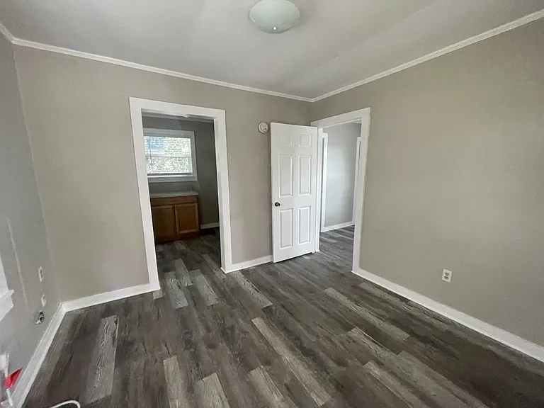 205 Chicago Ave #B — Photo 10