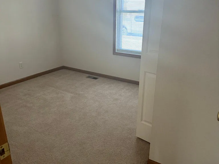 1309 Red Oak Dr — Photo 7