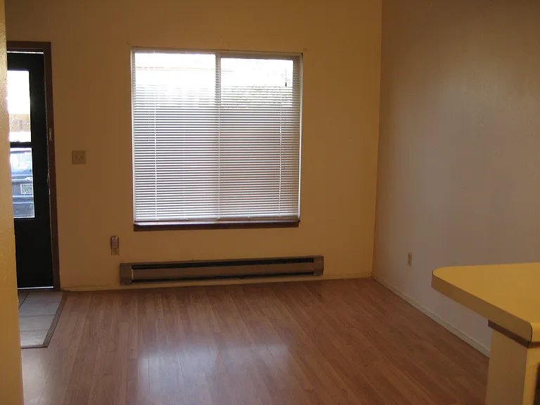 149 Wellington St — Photo 4