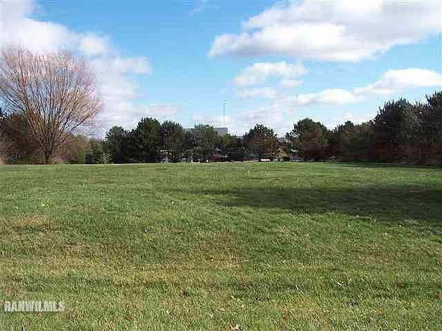 2nd image of 3089 Sullivan Ct