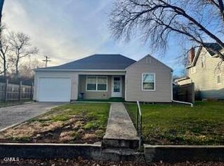 117 3rd St NW, Watford City, ND 58854