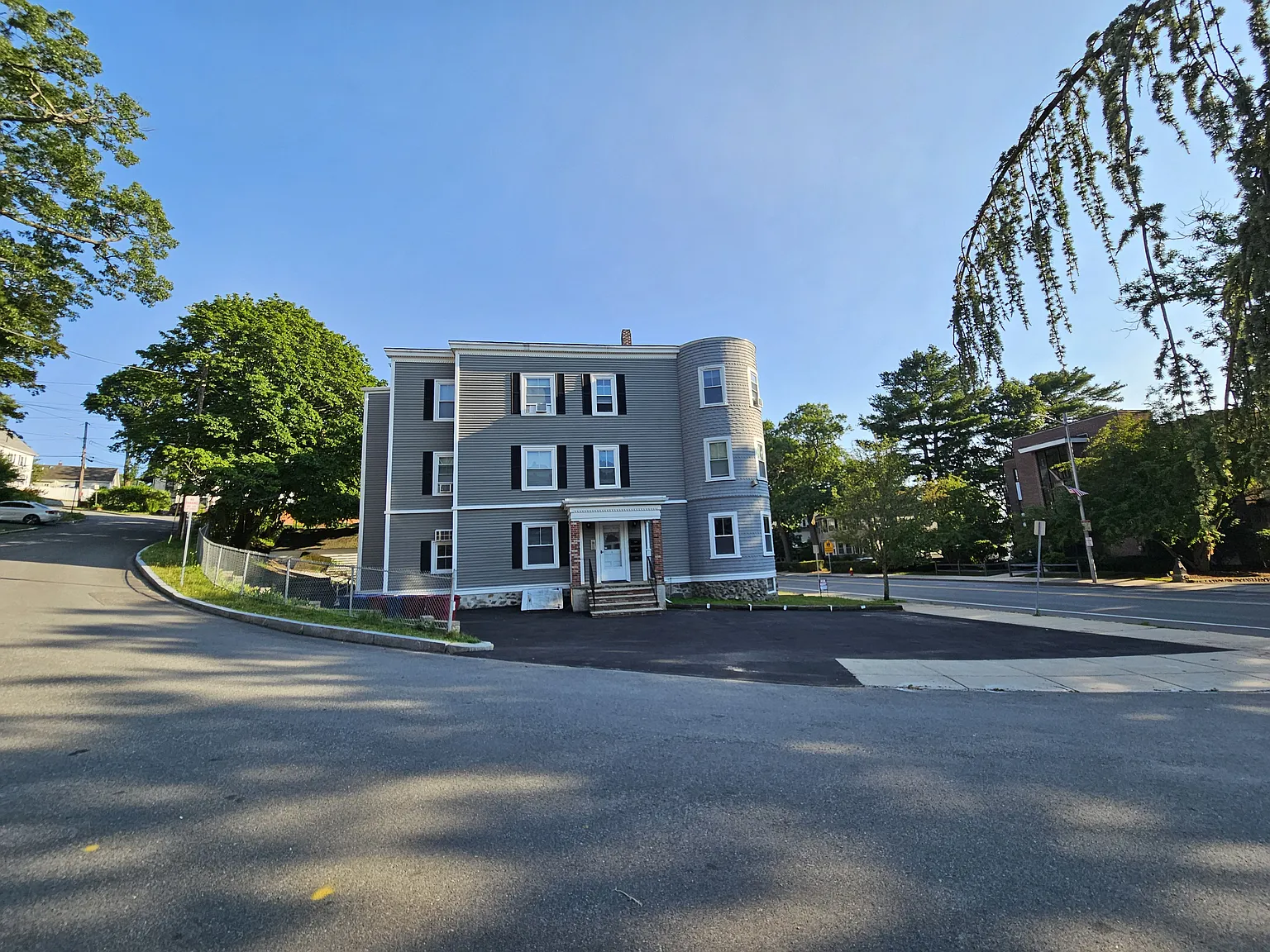 3 bed, 1500 sqft, $3,400 — Photo 3