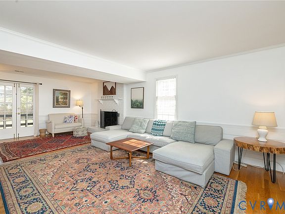 3rd image of 10656 Honey Tree Rd