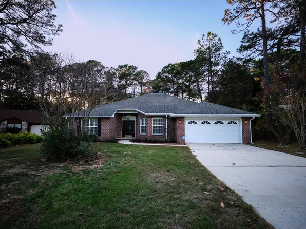 816 Ridgewood Cv W, Niceville, FL 32578