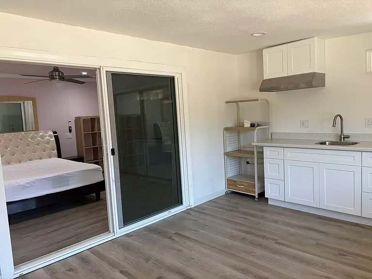 4786 Romola Ave — Photo 6