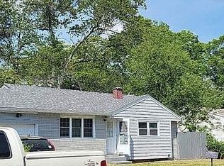 32 Lake Pl, Wyandanch, NY 11798
