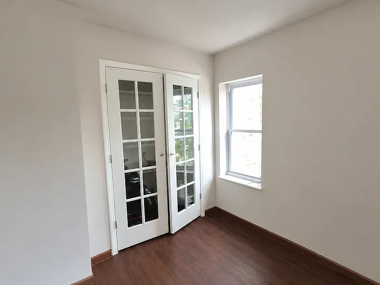 6041 Vine St #2 — Photo 4