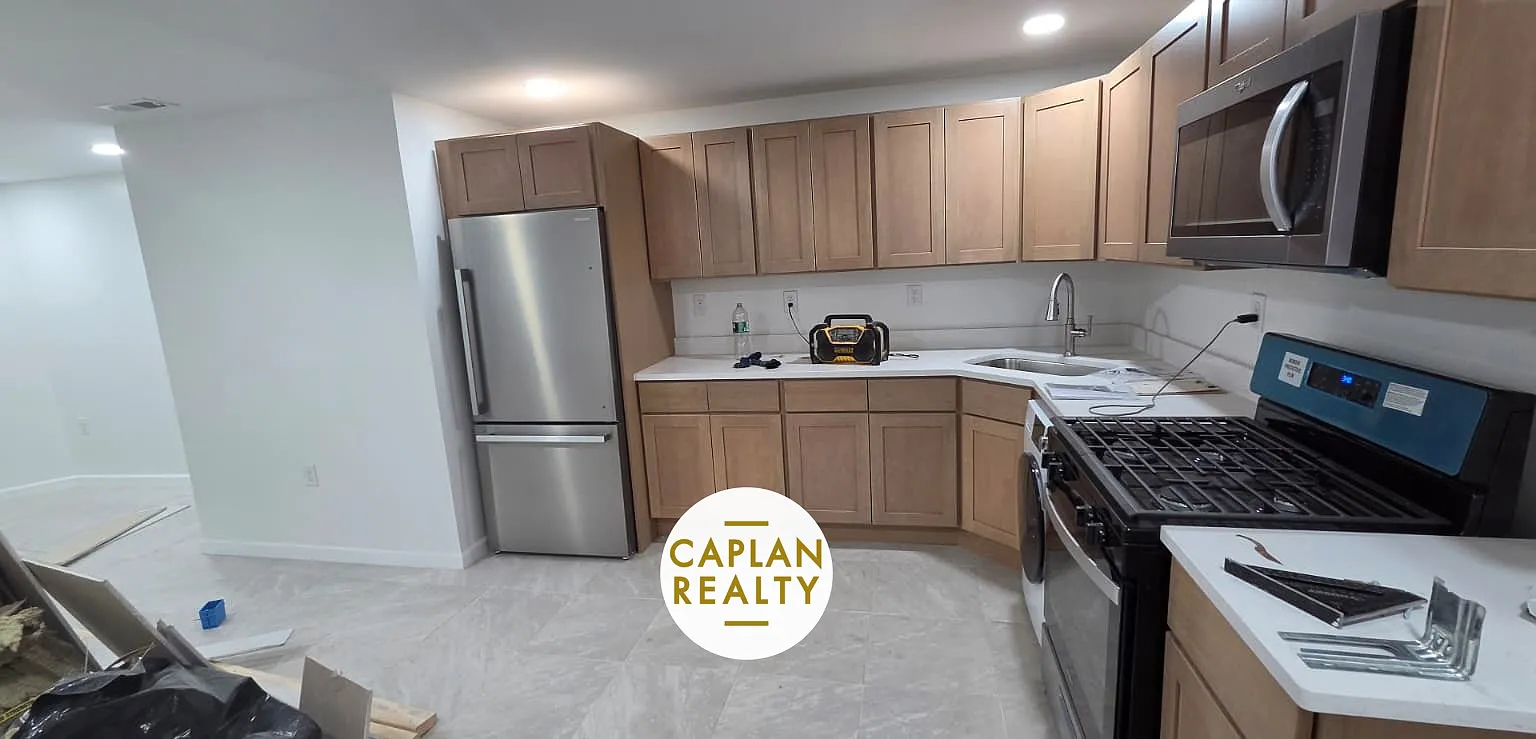 2 bed, $1,895 — Photo 1