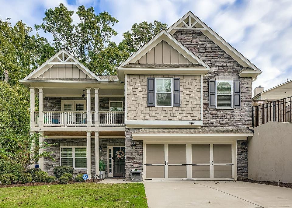1st image of 2070 Woodmont Dr