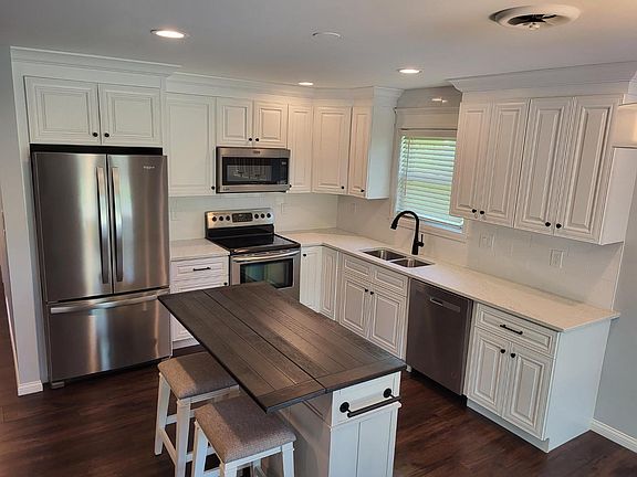 5th image of 7082 Elkwood Dr