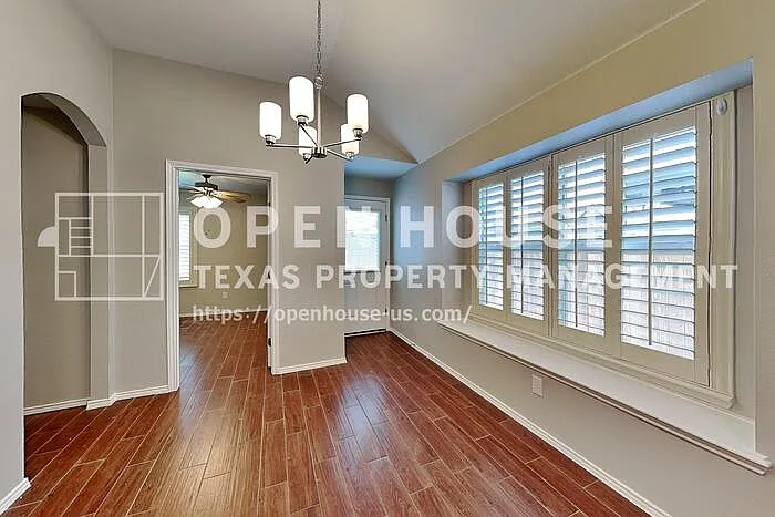 12141 Thicket Bend Dr — Photo 6