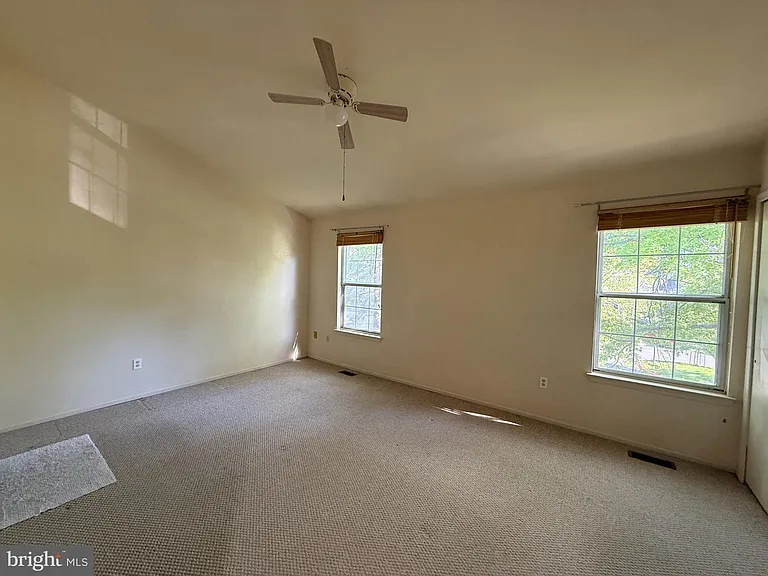 4711 Leyden Way — Photo 10